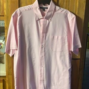 Men’s short sleeve button down